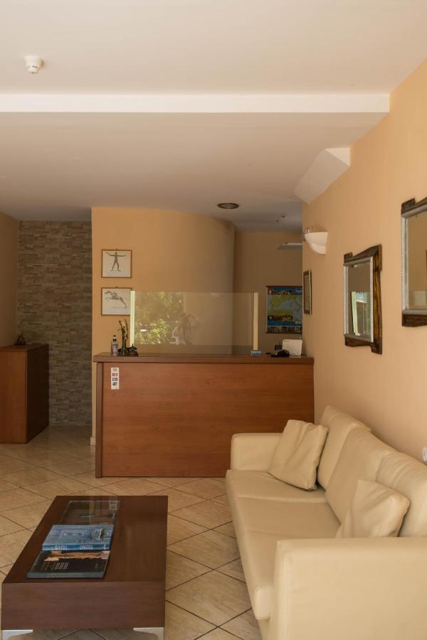 Mirtia Hotel Пефки Экстерьер фото